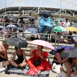 Fan Dies at Taylor Swift Concert in Rio’s Extreme Heat