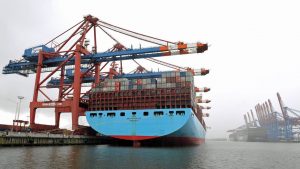 Maersk Moving From Bunker Oil to Carbon-free Fuel